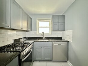 6725 N California Ave in Chicago, IL - Building Photo - Building Photo