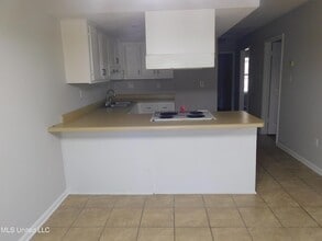 8095 Martha Ann Ln in Southaven, MS - Building Photo - Building Photo