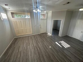 2710 Grants Lake Blvd in Sugar Land, TX - Building Photo - Building Photo