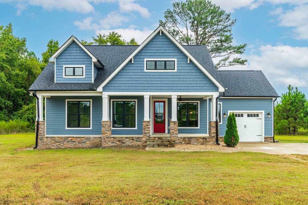 2975 NC-96 in Selma, NC - Building Photo