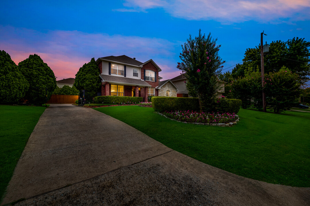 17258 Stedman Dr in Dallas, TX - Building Photo