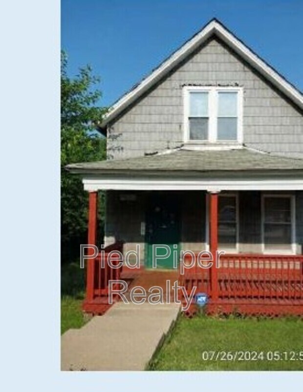 property at 10461 S Michigan Ave