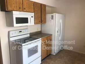 9493 W Columbia Pl in Lakewood, CO - Building Photo - Building Photo