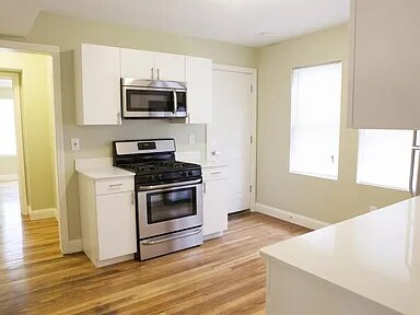 4043 Washington St in Boston, MA - Foto de edificio - Building Photo