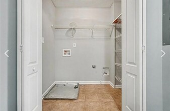 1243 Blairs Pointe Dr SW in Austell, GA - Foto de edificio - Building Photo