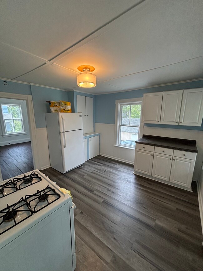 4 Russell St, Unit 4 in Saratoga Springs, NY - Building Photo - Building Photo