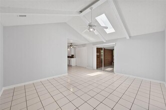 5502 Salem Walk Dr in Austin, TX - Building Photo - Building Photo