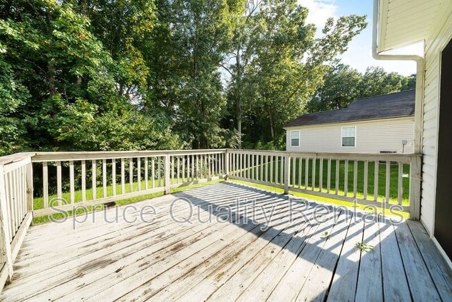 property at 406 Feldspar Way