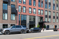 Hunters Landing in Long Island City, NY - Foto de edificio - Building Photo