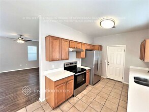 4034 W Carter Rd in Phoenix, AZ - Foto de edificio - Building Photo