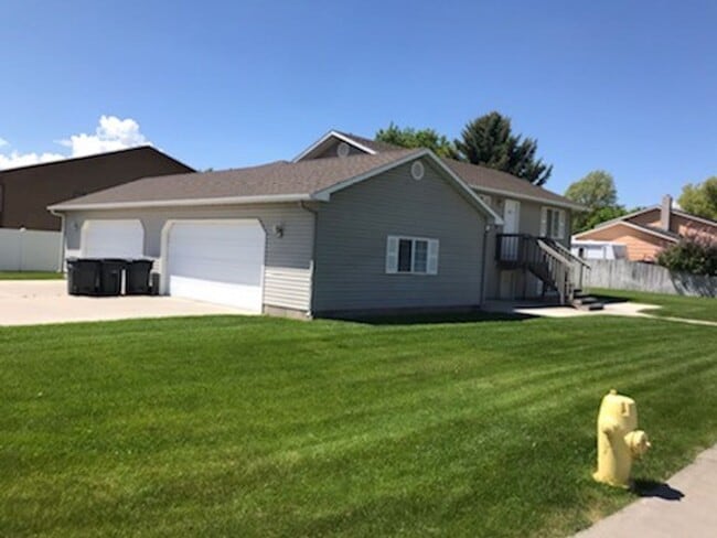 682 Tyra in Idaho Falls, ID - Building Photo - Building Photo