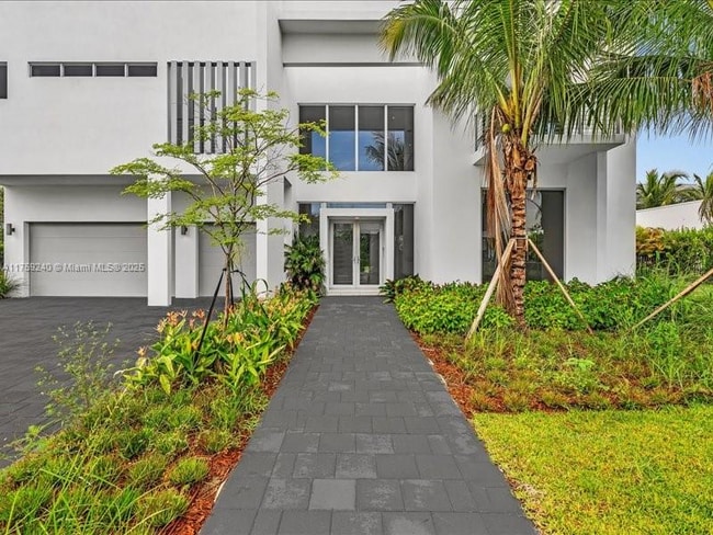 16644 Weston in Sunrise, FL - Building Photo - Building Photo