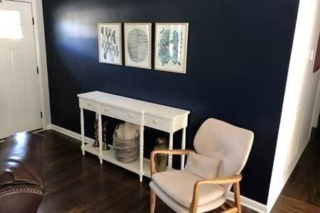 547 Harding Pl in Nashville, TN - Building Photo - Building Photo