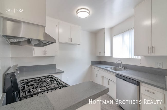 8556 Cashio St in Los Angeles, CA - Building Photo - Building Photo