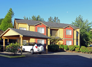 Terrace Heights in Mountlake Terrace, WA - Building Photo - Building Photo