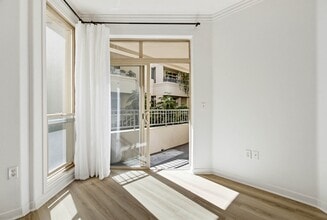 1501 Front St, Unit UNIT 442 PALERMO in San Diego, CA - Building Photo - Building Photo