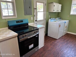 4245 Redwood Ave in Jacksonville, FL - Building Photo - Building Photo