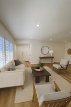 1442 S Wooster St, Unit 5 in Los Angeles, CA - Foto de edificio - Building Photo