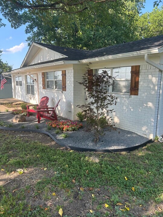 604 Overlook Dr in Midlothian, TX - Building Photo