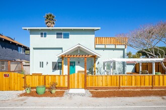 3035 Calla Dr in Santa Cruz, CA - Building Photo - Building Photo