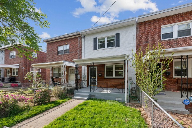 property at 5721 Blaine St NE