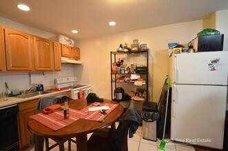 104 Hammond St in Boston, MA - Building Photo - Building Photo