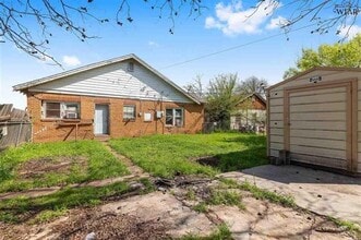 2017 McGregor Ave in Wichita Falls, TX - Building Photo - Building Photo