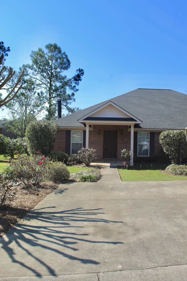 103 Westcott Ln in Albany, GA - Foto de edificio - Building Photo