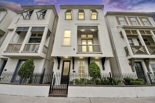 210 E 28th St in Houston, TX - Building Photo