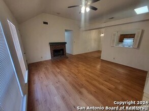 12122 Netherwood Ln in San Antonio, TX - Building Photo - Building Photo