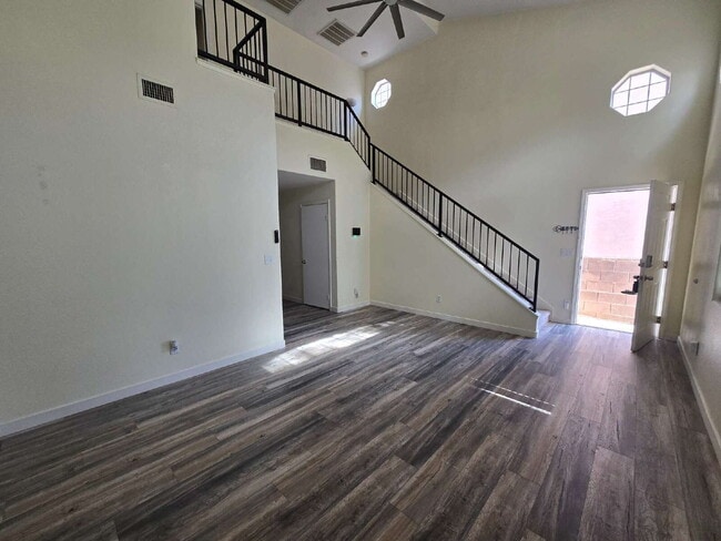6027 Chisolm Trail in Las Vegas, NV - Building Photo - Building Photo