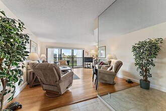 1605 S US Hwy 1, Unit B406 in Jupiter, FL - Building Photo - Building Photo