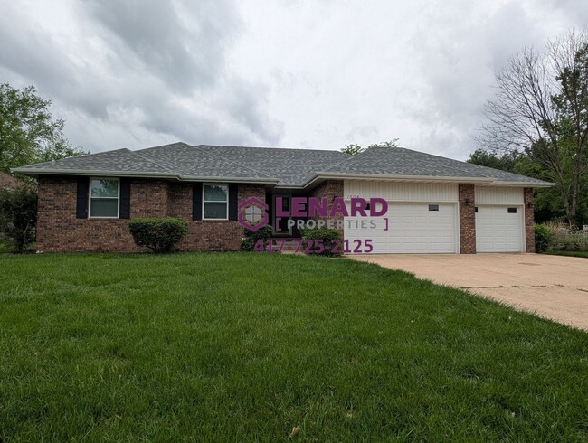 property at 1504 E Bingham St