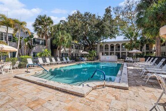 4325 Aegean Dr in Tampa, FL - Building Photo - Building Photo