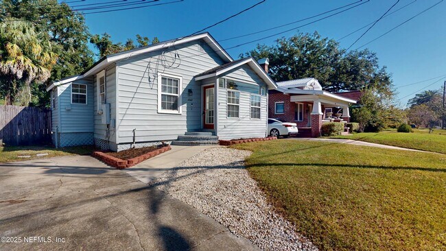 4547 Post St in Jacksonville, FL - Foto de edificio - Building Photo