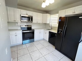 1200 SW 113th Terrace in Pembroke Pines, FL - Building Photo