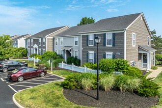 The Lakes Of Olentangy in Lewis Center, OH - Building Photo - Building Photo