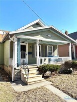 2011 Consaul St, Unit 211-B in Toledo, OH - Building Photo