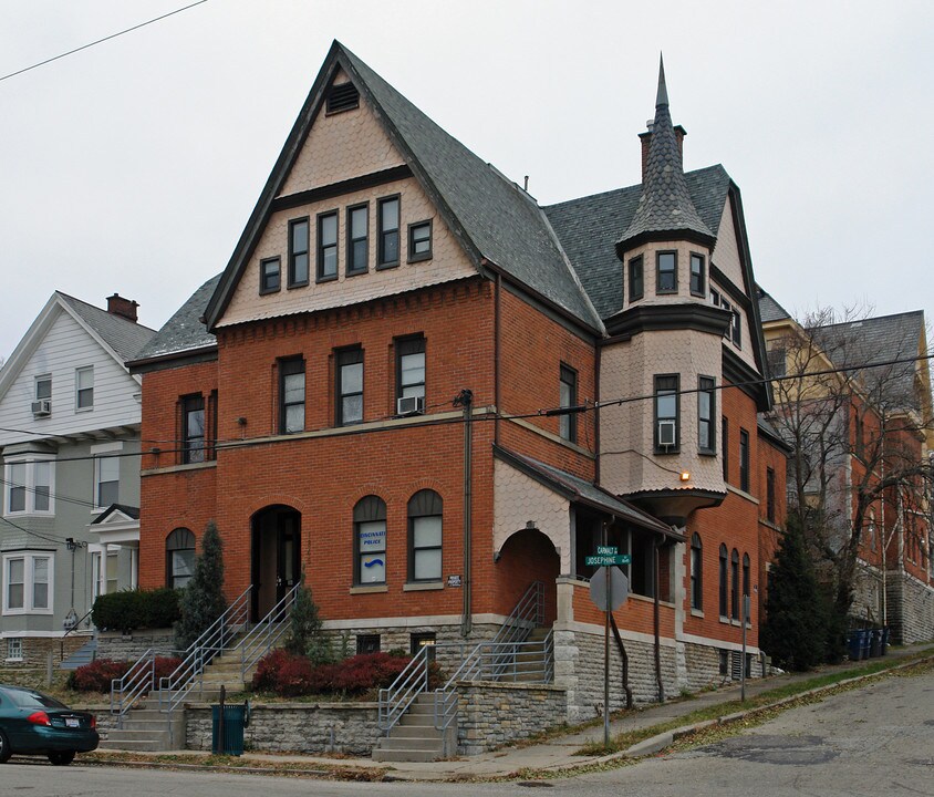 1845 Josephine St in Cincinnati, OH - Building Photo