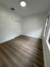 7825 NW 104th Ave in Doral, FL - Building Photo - Building Photo