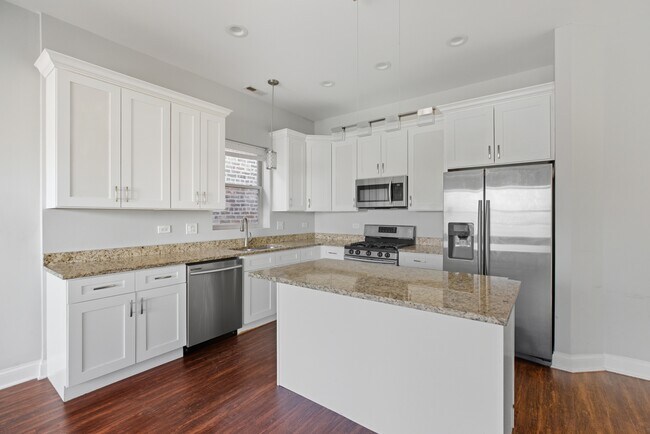 2253 W 19th St, Unit 3 in Chicago, IL - Foto de edificio - Building Photo