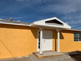 23911 S Neighbours Blvd in Blythe, CA - Building Photo