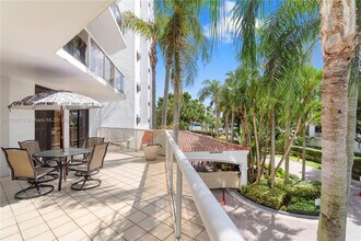 3610 Yacht Club Dr in Aventura, FL - Building Photo - Building Photo