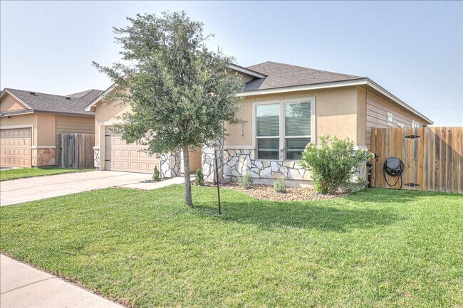 7618 Quartz Dr in Corpus Christi, TX - Building Photo - Building Photo