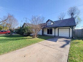 8527 Kempridge St in Houston, TX - Building Photo