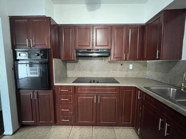 37XX Jackson Blvd in Fort Lauderdale, FL - Building Photo - Building Photo