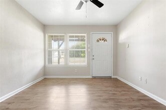 1320 Longview St in Mesquite, TX - Building Photo - Building Photo