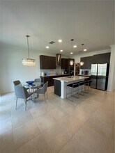 7491 Notched Pne Bnd in Wesley Chapel, FL - Building Photo - Building Photo