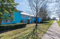 1592 Alexandria Dr in Lexington, KY - Building Photo - Building Photo