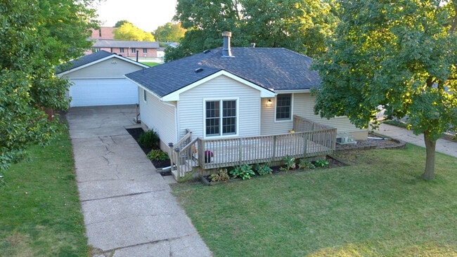 property at 4213 E Madison Ave